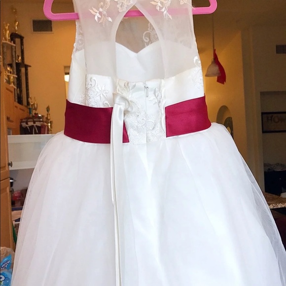 Girls Size 7/8 flower girl dress. - Picture 4 of 8